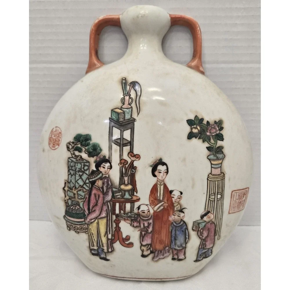 Vtg Chinoiserie Famille Rose Wall Pocket Plaque Vase Hand-Painted Hong Kong 70's